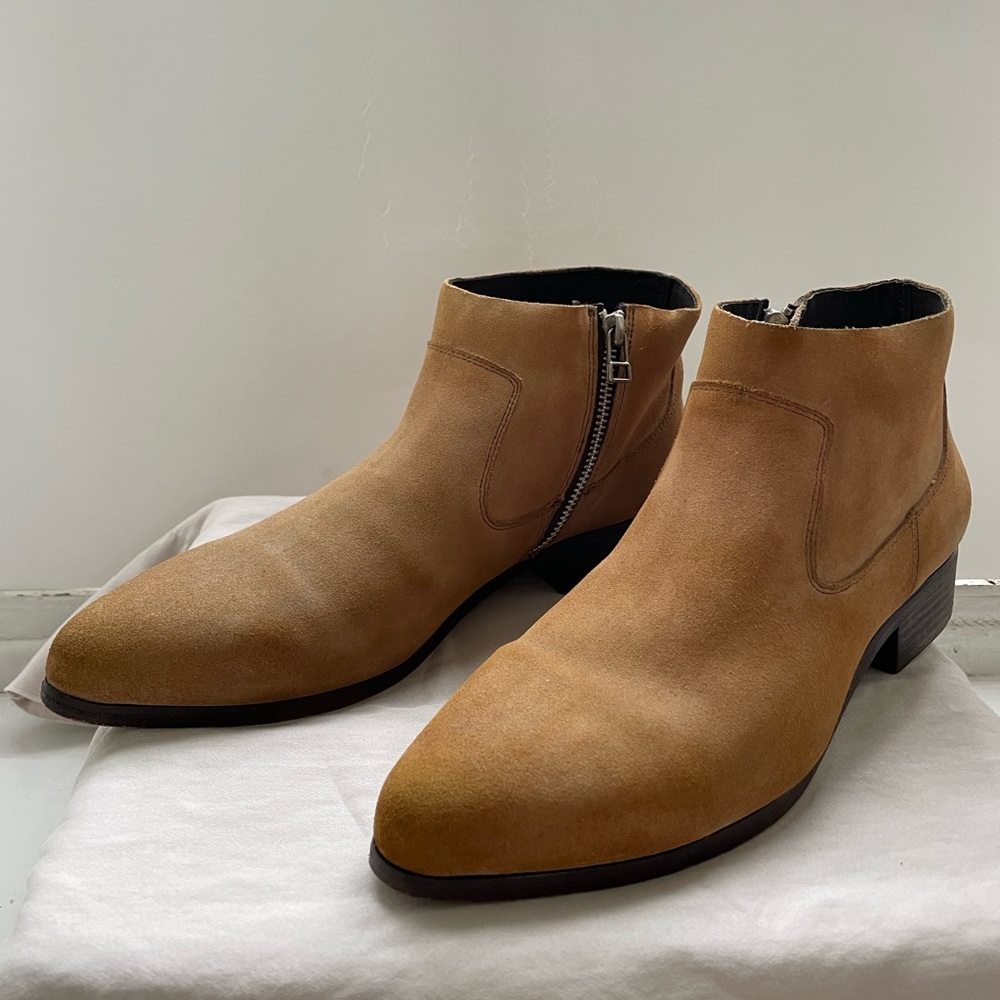 Cartel tan suede bootie